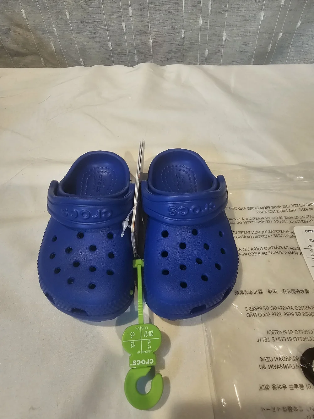 Crocs Toddler Kids Classic Clog in Bright Blue. US Size C5. New